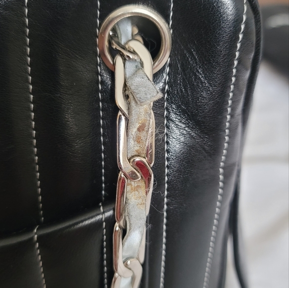 AUTHENTIC Chanel Mademoiselle Ligne Vertical Quilted Leather Camera Bag, Large - Picture 7 of 12